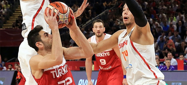 12 Dev Adam'dan  Eurobasket’e veda