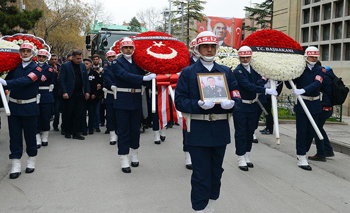 Kahraman son yolculuğuna uğurlandı