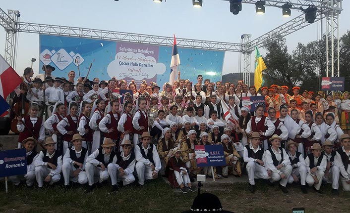 GÖÇTAŞ Çocuk Ekibi, İzmir’deki festivale katıldı