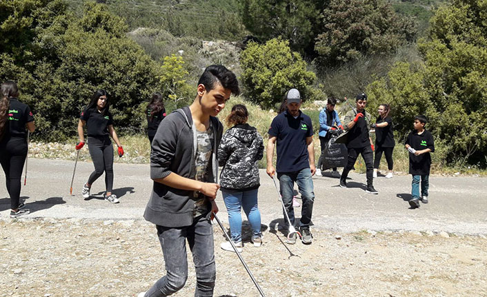 Vakıflar İdaresi “İyilik Gönüllüleri” Boğaz Piknik Alanı’nda temizlik yaptı