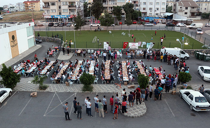 Merit’ten anlamlı iftar yemeği