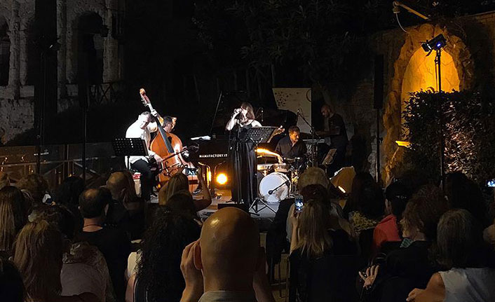 Rüya Taner, Roma’daki konserinde Türk klasik müziğinden kesitler sundu