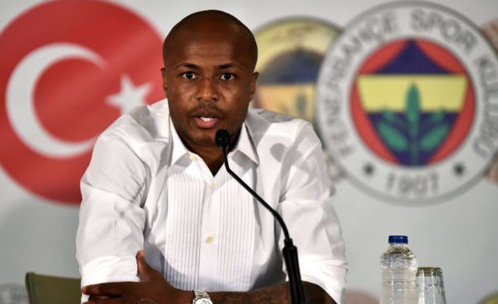 Andre Ayew imza attı