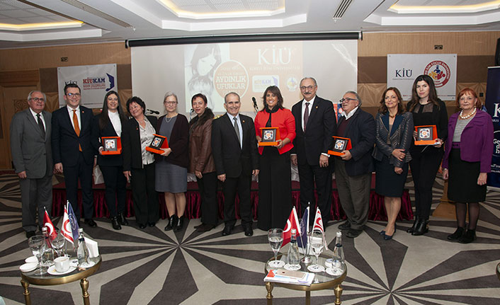 Kıbrıs İlim Üniversitesi, Merit Royal’de çocuk haklarıyla ilgili panel gerçekleştirdi