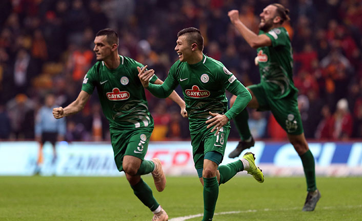Aslan kükreyemedi 2 – 2 