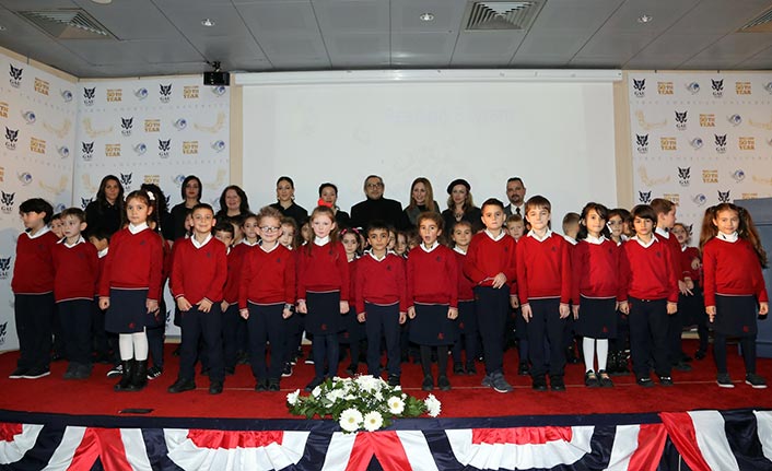 The International Prep School birinci sınıf öğrencileri okuma belgelerini törenle aldı 