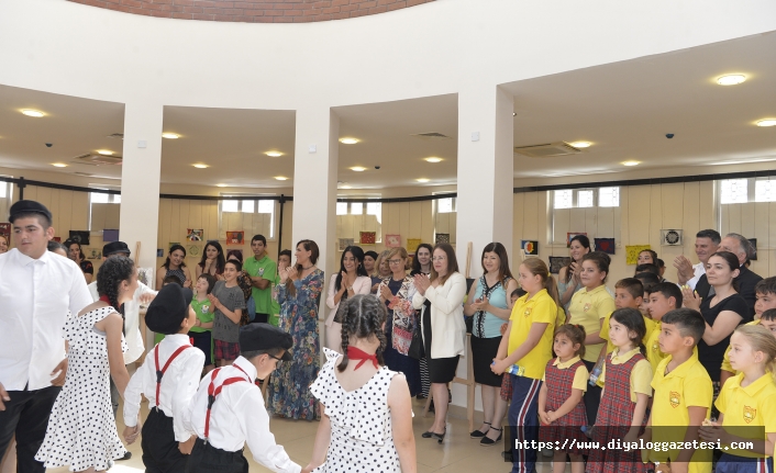 Yeşilyurt Özel Eğitim Merkezi öğrencilerinin yılsonu resim ve sanat sergisi açıldı