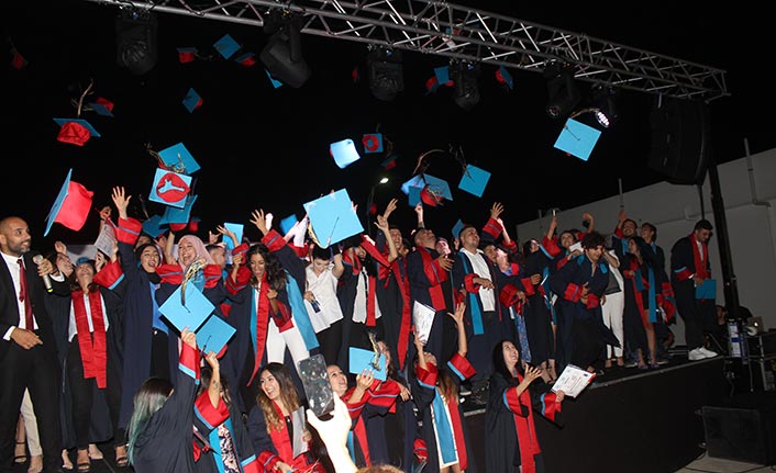 149 kişi diploma aldı