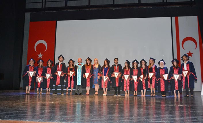 YDÜ Sağlık Hizmetleri Meslek Yüksekokulu mezuniyet töreni yapıldı