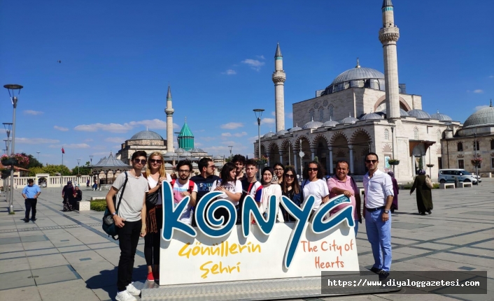 Kıbrıs Sosyal Bilimler Üniversitesi’nin düzenlediği yarışmada dereceye giren öğrenciler Konya’da ağırlandı