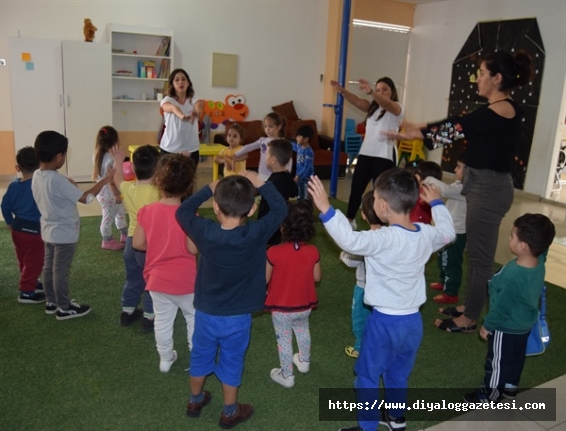 Kıbrıs Türk Fiziksel Aktivite Derneği heyeti, El Ele Çocuk Merkezi’ni ziyaret etti