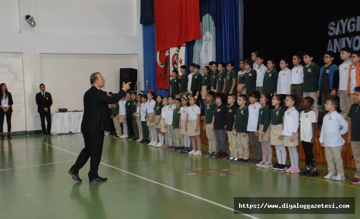 Doğu Akdeniz Doğa Anaokulu ve İlkokulunda 10 Kasım günü tören yapıldı