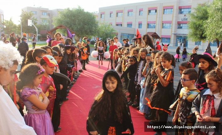 TED Kuzey Kıbrıs Kolejinde kostüm partisi düzenlendi