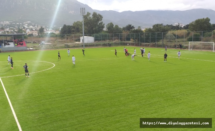 Yeşilova 6’lı oynadı  6-1