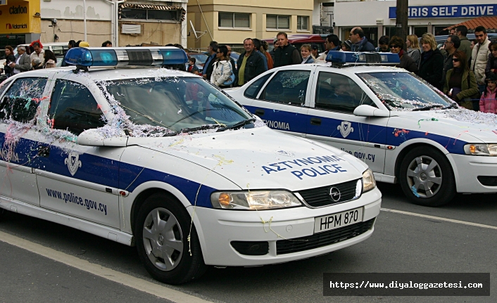 Rum polisine 14 adet akıllı araç alındı