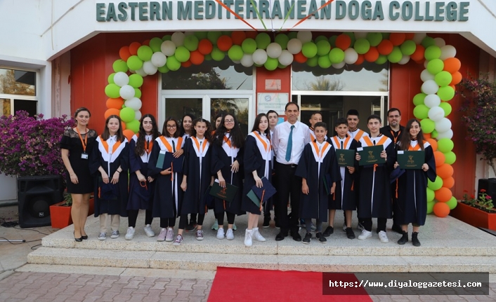 Doğa Koleji öğrencilerine Muhteşem mezuniyet töreni