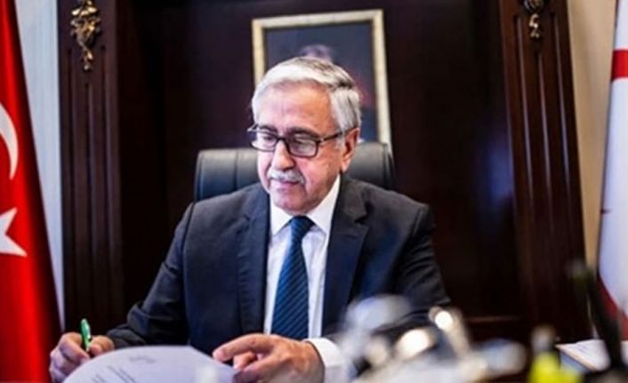 Akıncı, Bilişim Suçları Yasası’na sahip çıktı