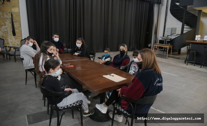 Çocuk Atölyesi kursları Bandabuliya Sahnesi’nde düzenlenmeye başlandı