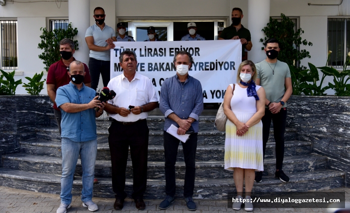 Türk Lirası eriyor