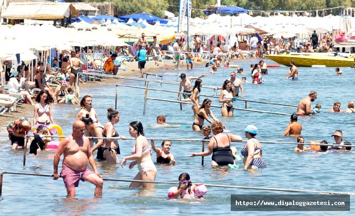 Türkiye’nin turistik yerlerine akın oldu