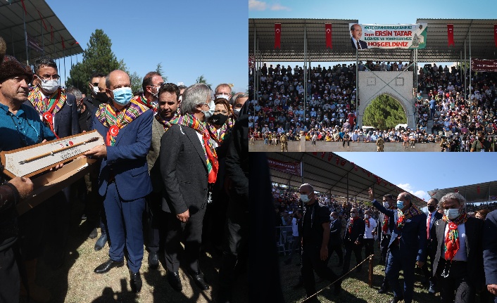 Türkü de söyledi