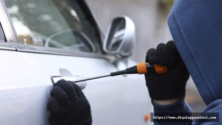 Lüks araç çetesi polise dert oldu