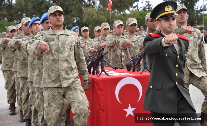 Yaş kütüklerine  plaketler çakıldı