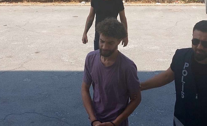Çantaya sakladı