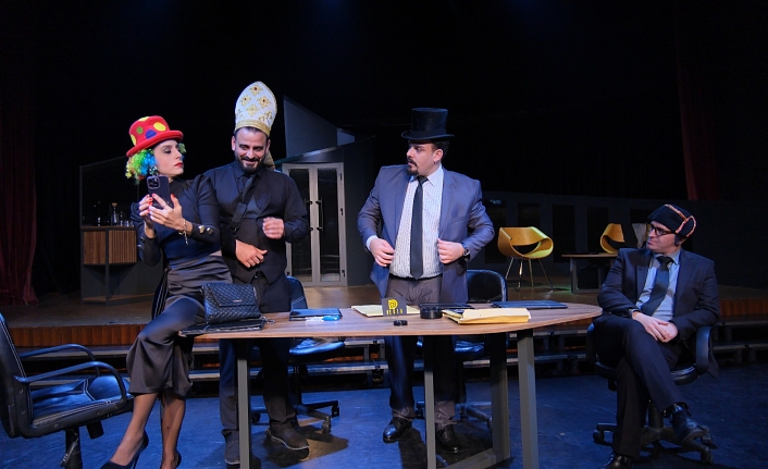 Kıbrıs Türk Devlet Tiyatroları’nın yeni oyunu “Grönholm Metodu” seyircisiyle buluşuyor! 