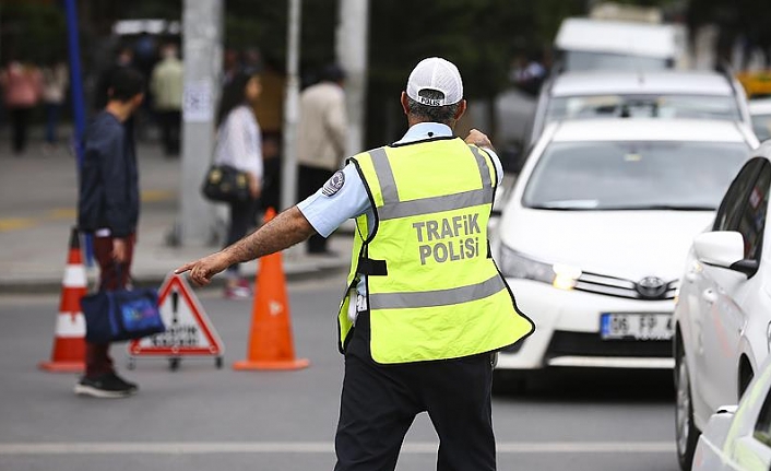 Trafik cezaları cep yakacak İşte yeni fiyatlar...