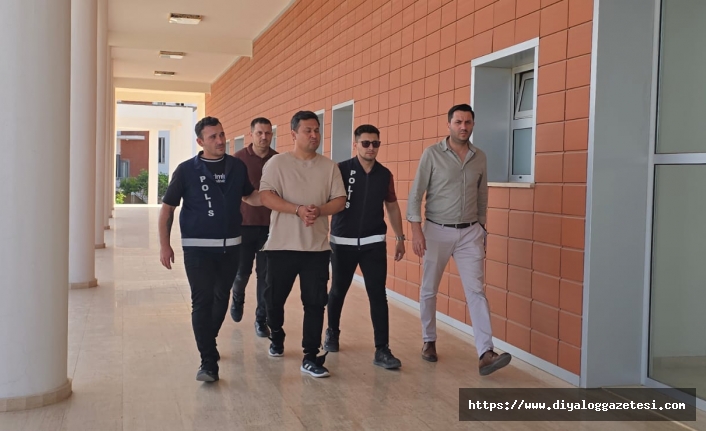 Gözü döndü