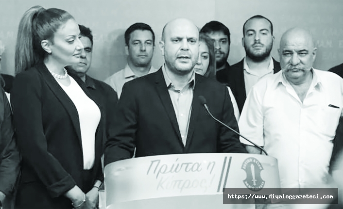 ‘Küçük siyaset’