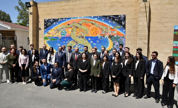 Liderler gençlerle bir araya geldi
