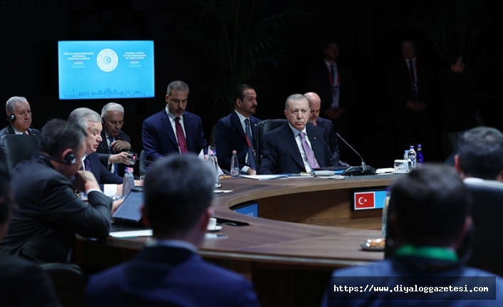 Macaristan'dan mesaj verdi