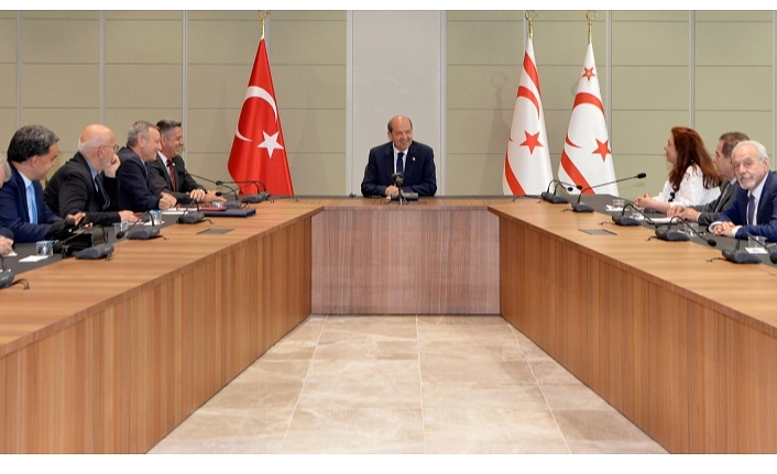 Fanatikler saldırdı