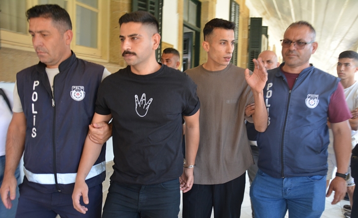Hayatları karardı