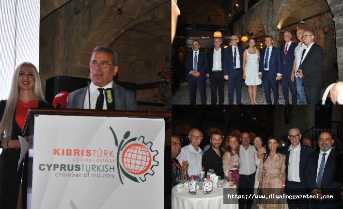 Büyük Han’da renkli bir gece
