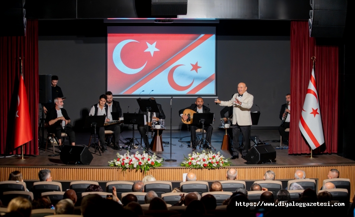 Ata’nın sevdiği  şarkıları söyledi
