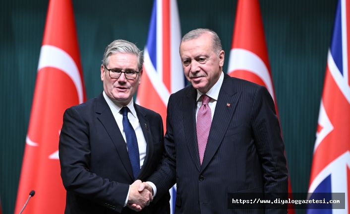 İmzalar atıldı