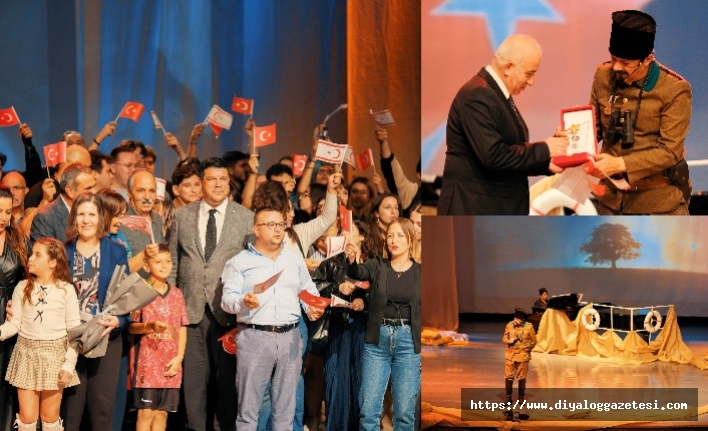 Ayakta alkışlandı