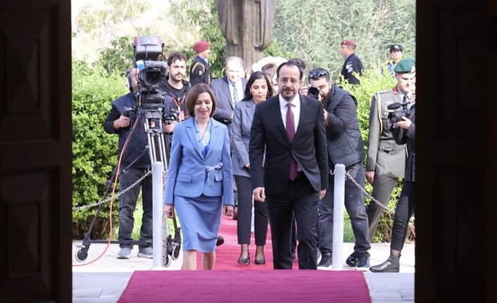 Resmi törenle karşılandı