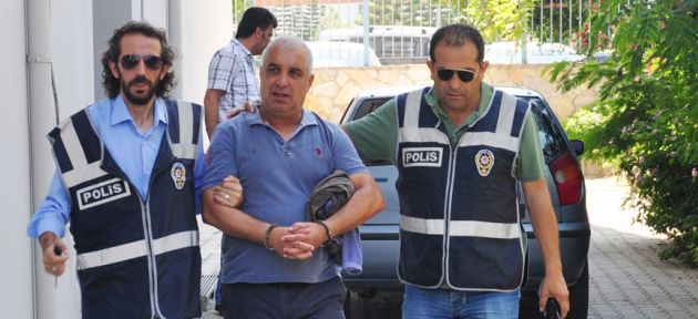 8 kurşun sıktı 
