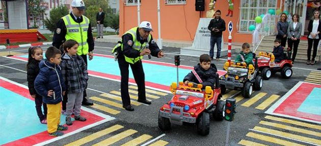 “Ağaç yaş iken eğilir”