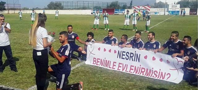 Bekir’den evlenme teklifi