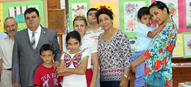 Berova’dan özel çocuklara ziyaret
