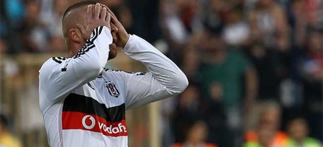 Beşiktaş ağır yaralı