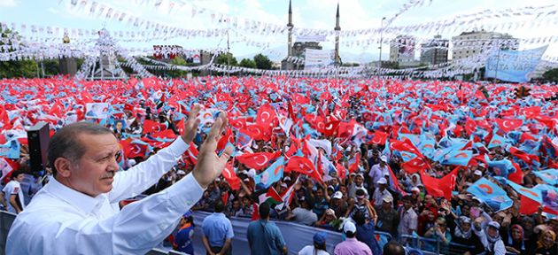 CHP’ye yüklendi