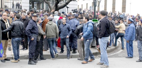 Cumhurbaşkanı protesto edildi