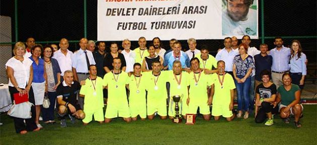 Dairelerde futbol hazırlığı