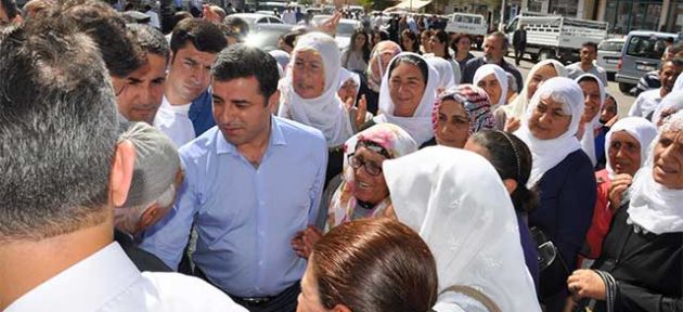 Demirtaş: En acil ihtiyaç barıştır